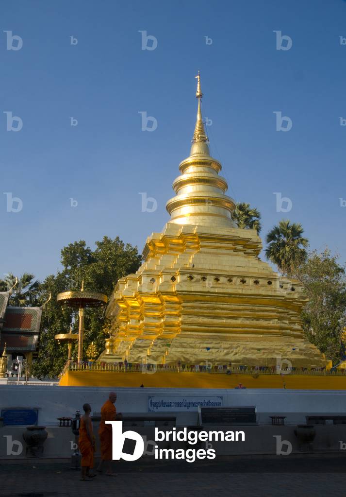 Thailand: The main chedi at Wat Phrathat Si Chom Thong, Chom Thong, Chiang Mai Province, northern Thailand