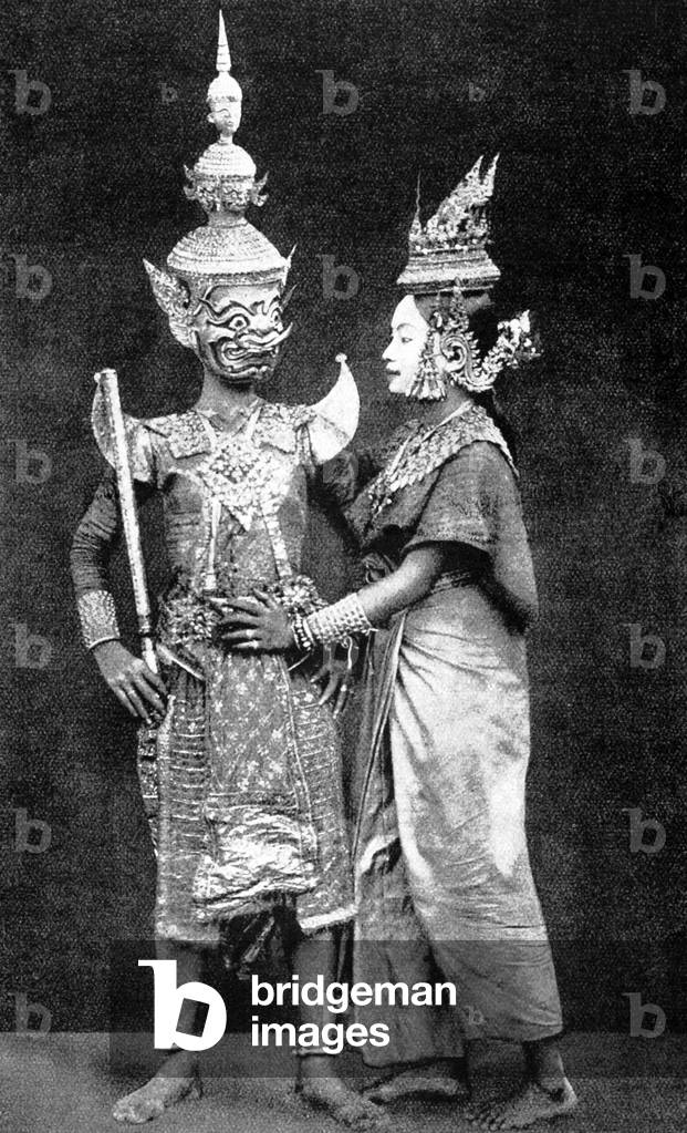 Thailand: Two Siamese theatre actors play Thotsakan and his wife, Nang Munto, from the play 'Ramakien', c. 1900