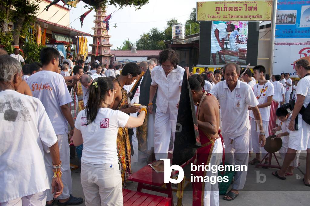 Thailand: The 'Crossing the Bridge' ceremony at San Chao Bang Niew (Chinese Taoist temple), Phuket Vegetarian Festival