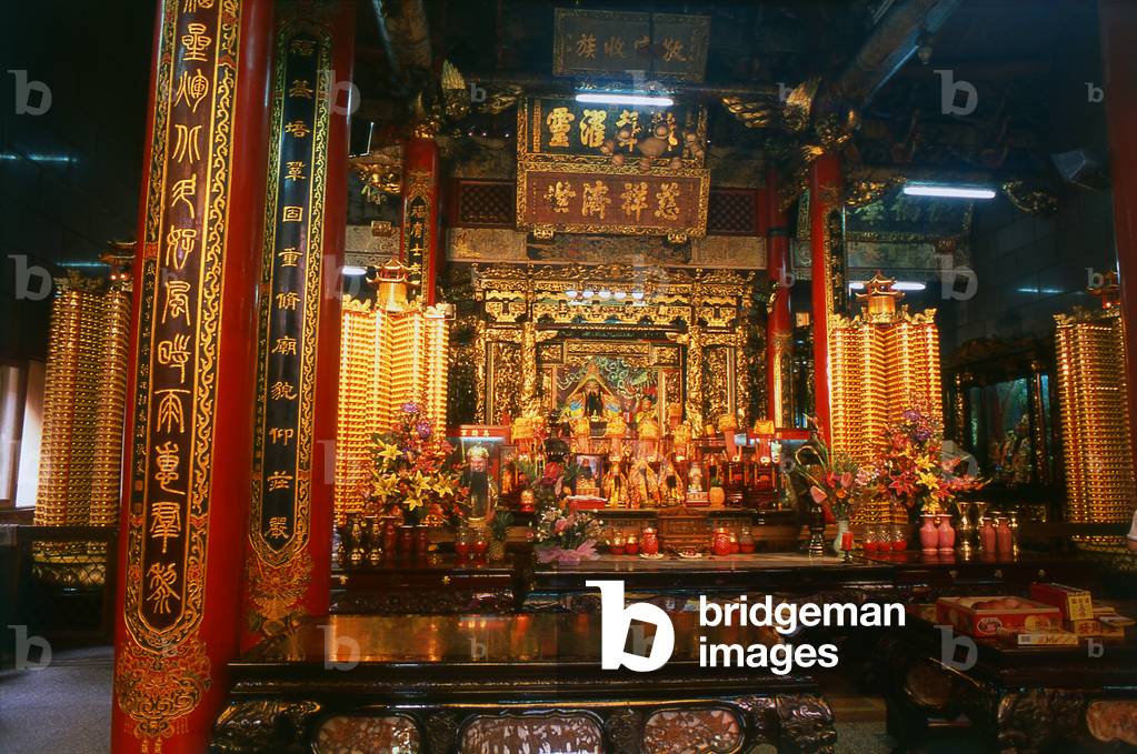 Taiwan: Inside the main temple building at Da Miao (Jingfu Gong), Taoyuan