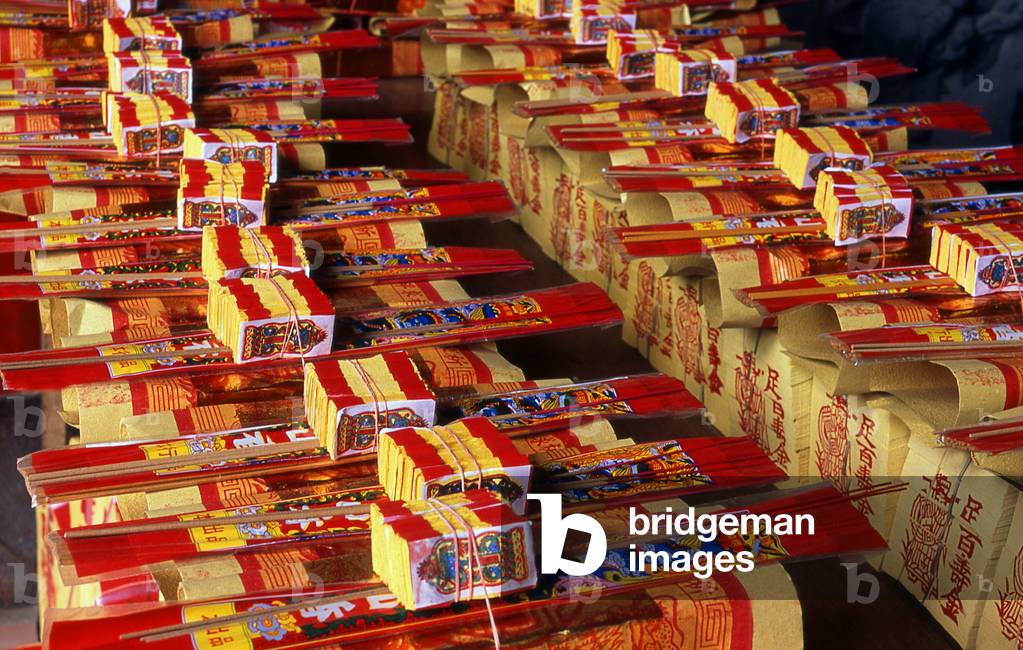 Taiwan: Hell money and incense, Matsu Temple (Tianhou Gong), Tainan