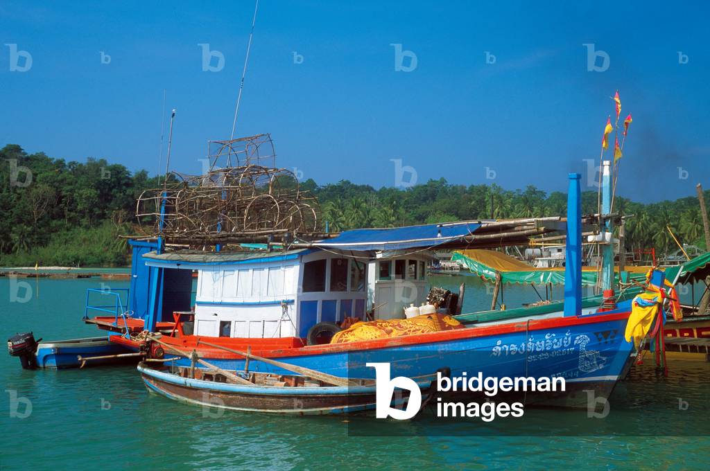 Thailand: Fishing boat near Bang Bao fishing village, Ko Chang, Trat Province