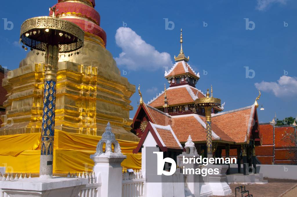 Thailand: Open-sided mondop and chedi, Wat Pong Sanuk Tai, Lampang, Lampang Province, northern Thailand