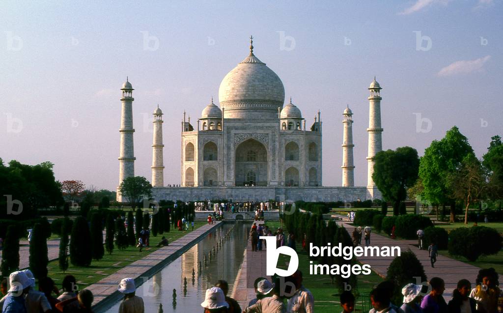India: Sunset at the Taj Mahal, Agra, Uttar Pradesh