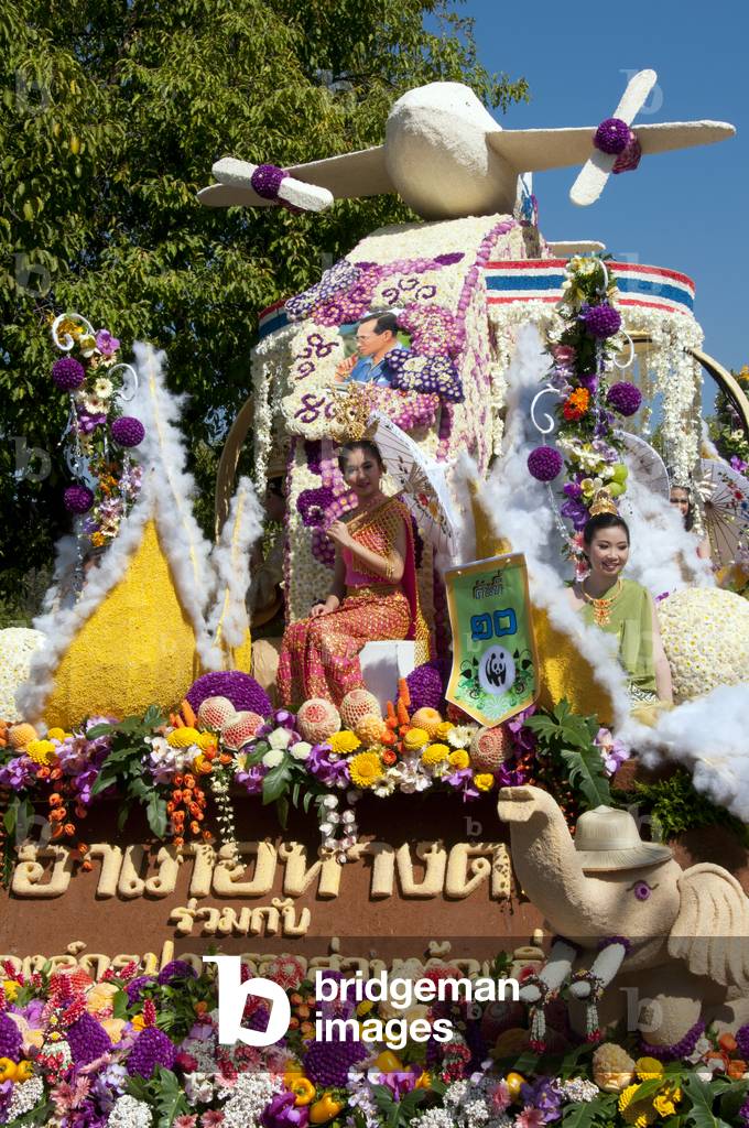 Thailand: Decorated flower float, Chiang Mai Flower Festival Parade, Chiang Mai, northern Thailand