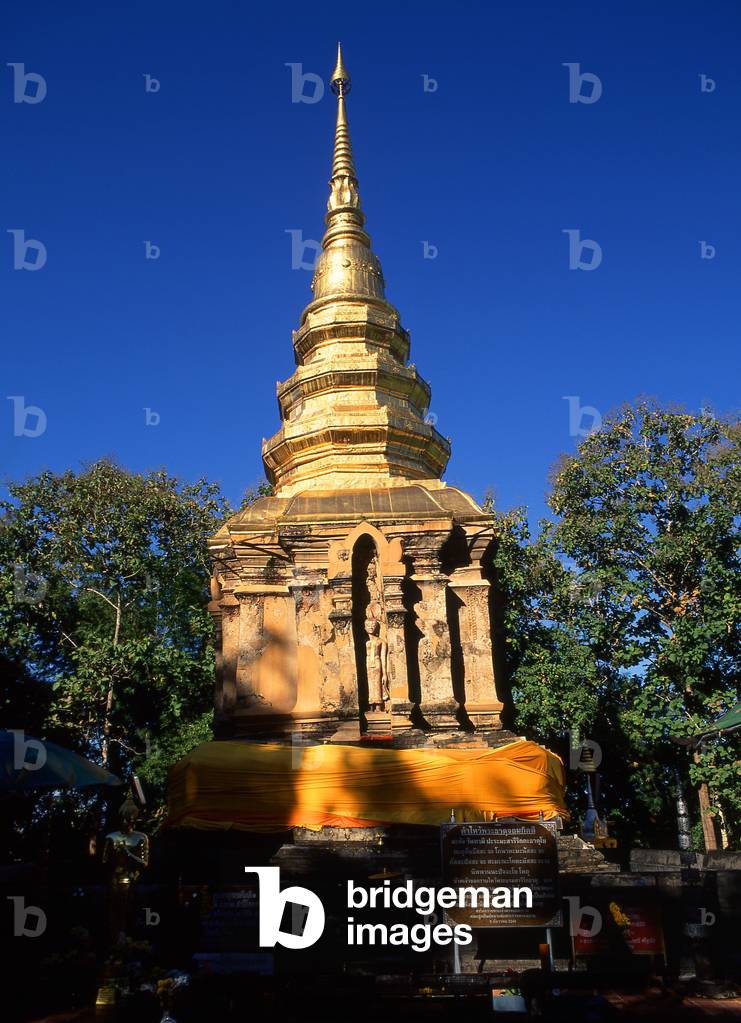 Thailand: The crooked chedi at Wat Phra That Chom Kitti, Chiang Saen, Chiang Rai Province, Northern Thailand