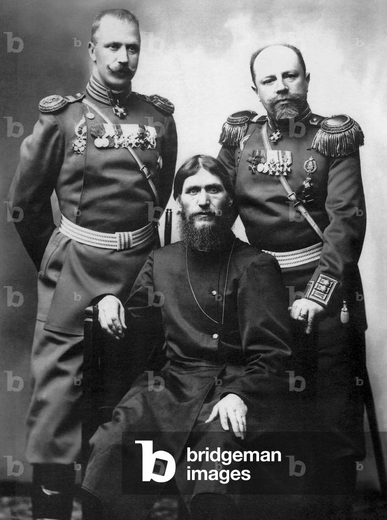 Grigoriy Efimovich Rasputin between Colonel Loman (left) and Prince Putianin, c.1906 (photo)