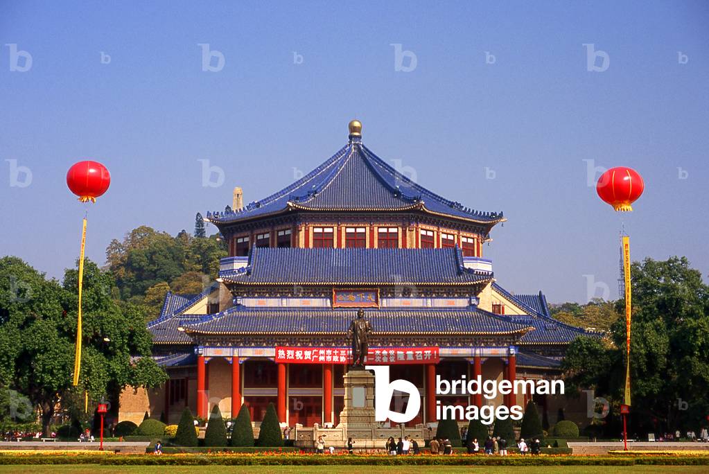 China: Dr Sun Yat-sen (1866-1925), founder of the Chinese Republic, stands in front of the Sun Yatsen Memorial Hall (Sun Zhongshan Jiniantang), Guangzhou (Canton), Guangdong Province