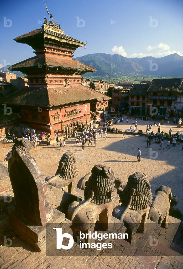 Nepal: The Hindu Bhairavnath Temple seen from the steps of the Nyatapola Temple, Taumadhi Tol, Bhaktapur, Kathmandu Valley (1997) (photo)