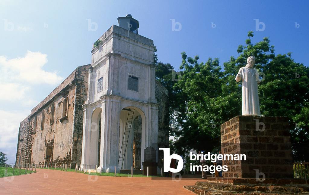 Malaysia: Statue of St. Francis Xavier in front of St. Paul's Church, Malacca