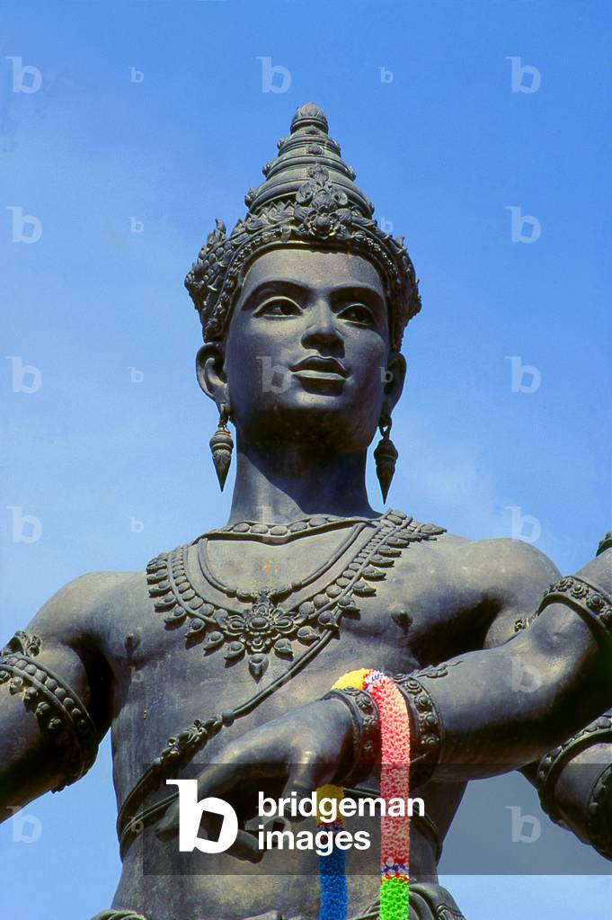 Thailand: A detail of King Mangrai (1239 - 1311) from the Three Kings Monument in the centre of Chiang Mai, northern Thailand