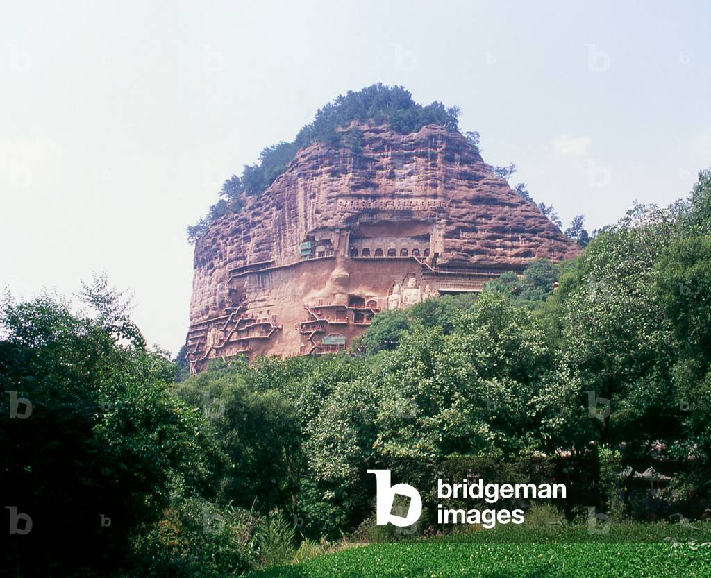 China: Maiji Shan Grottoes, Tianshui, Gansu Province