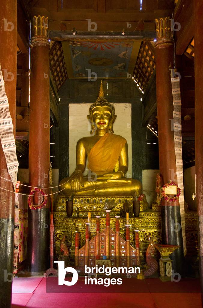 Thailand: Buddha image in the viharn, Wat Pa Daet, Mae Chaem, Chiang Mai Province
