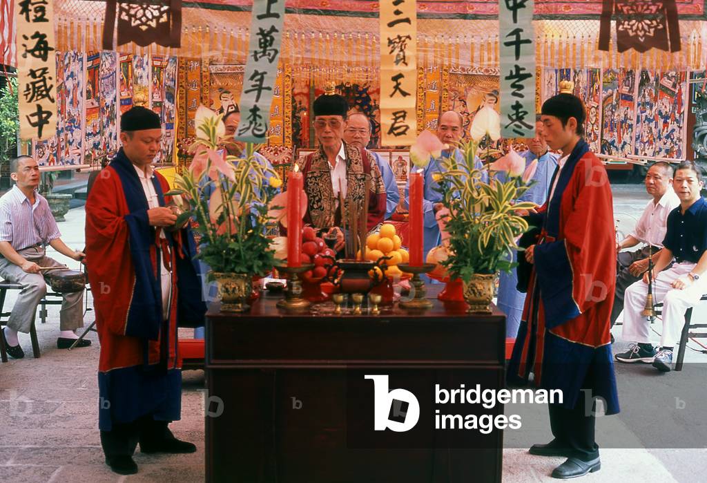 Taiwan: Taoist priests and traditional musical ensemble at Dalongdong Baoan Temple, Taipei