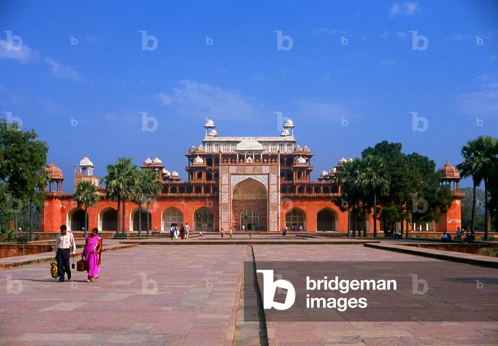 India: Mausoleum of Akbar the Great (1555 - 1605), third Mughal emperor, Sikandra, near Agra, Uttar Pradesh