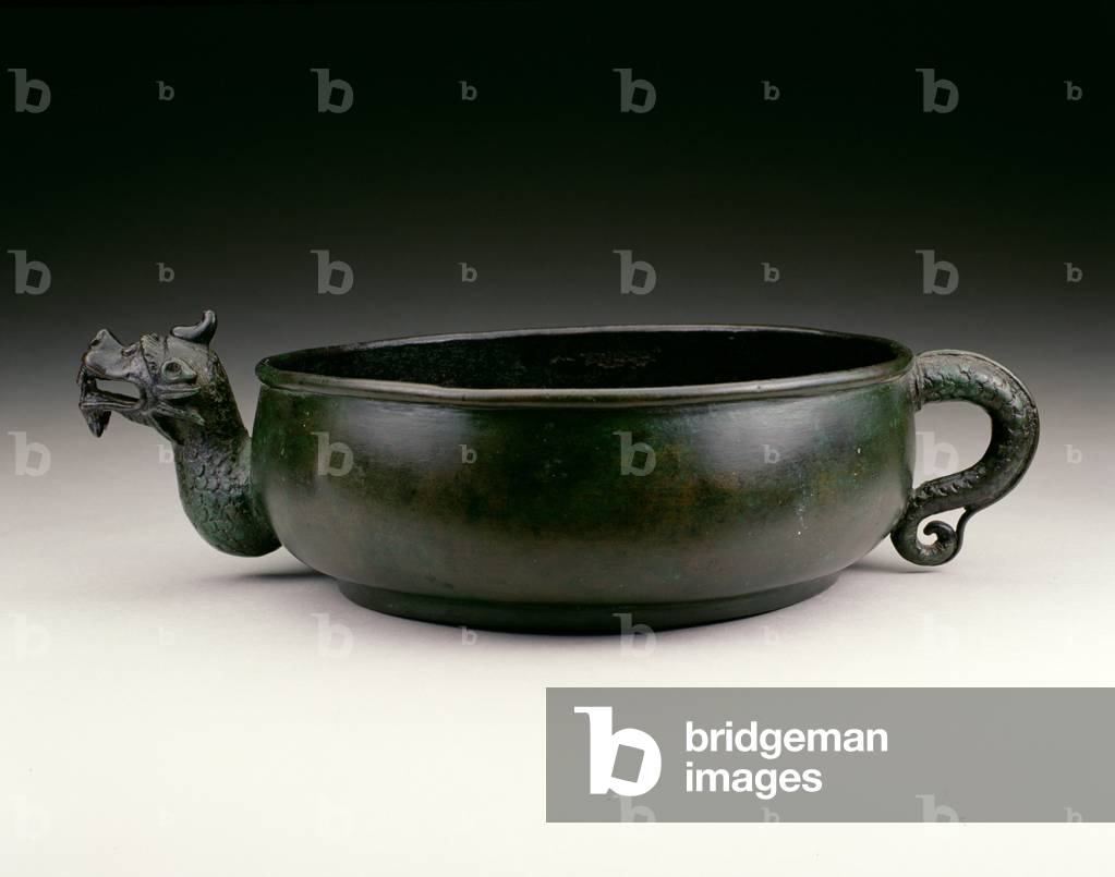 Pouring vessel with a dragon's head spout and a dragon's tail handle, Sung to early Ming dynasty, c.10th-15th century (bronze) (see also 142674)