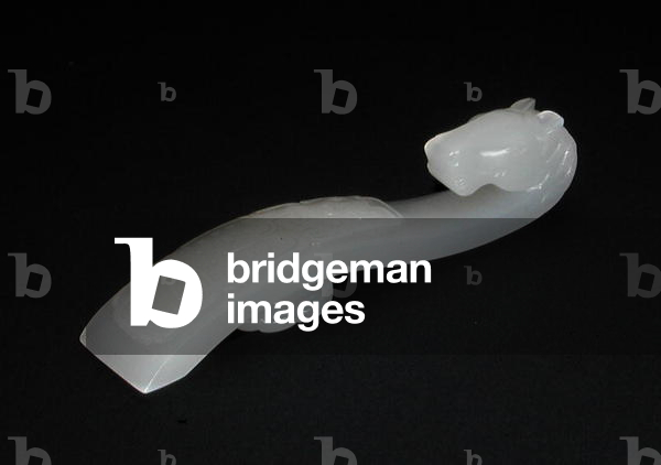 Belthook with a horse's head (jade)