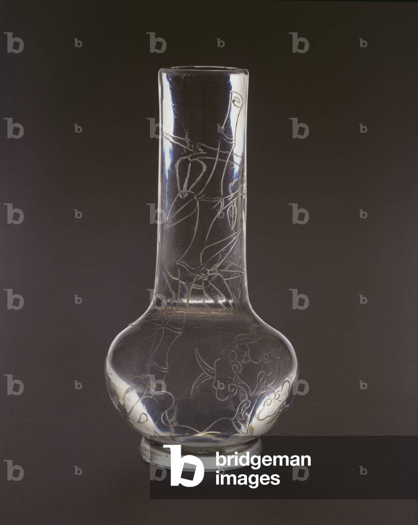 Bottle engraved with bamboo, lingzhi fungus plants and rocks, Qianlong mark and period, 1736-95 (glass)