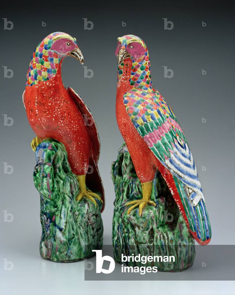 A pair of Chinese porcelain hawks painted in famille rose enamels (porcelain)