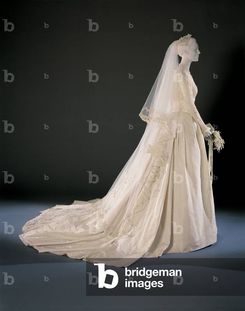 Grace Kelly's Wedding Dress, 1956 (silk, tulle & seed pearls)