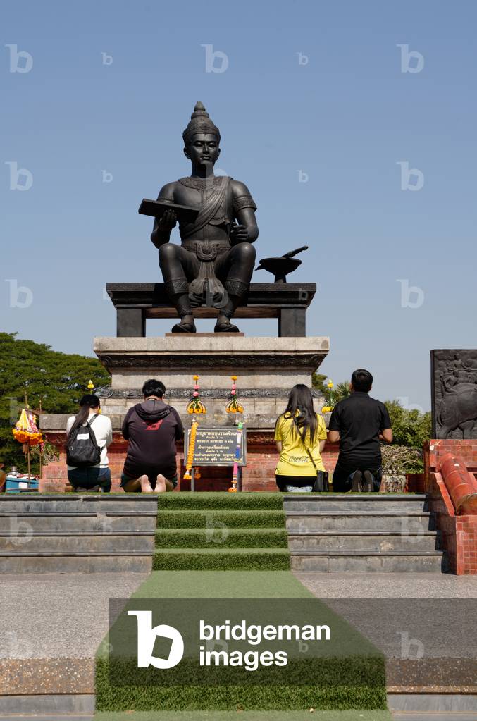 Statue of King Ramkhamhaeng, Sukhothai, 2019 (photo)