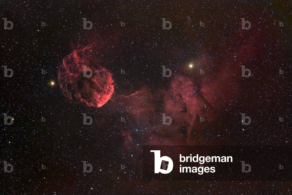 Remains of supernova IC 443 in the Gemels - Located about 5000 years ago - light from Earth, IC 443 is the rest of a supernova that exploded 30,000 years ago. The bright star on the left is Eta Geminorum (Propus), a variable star