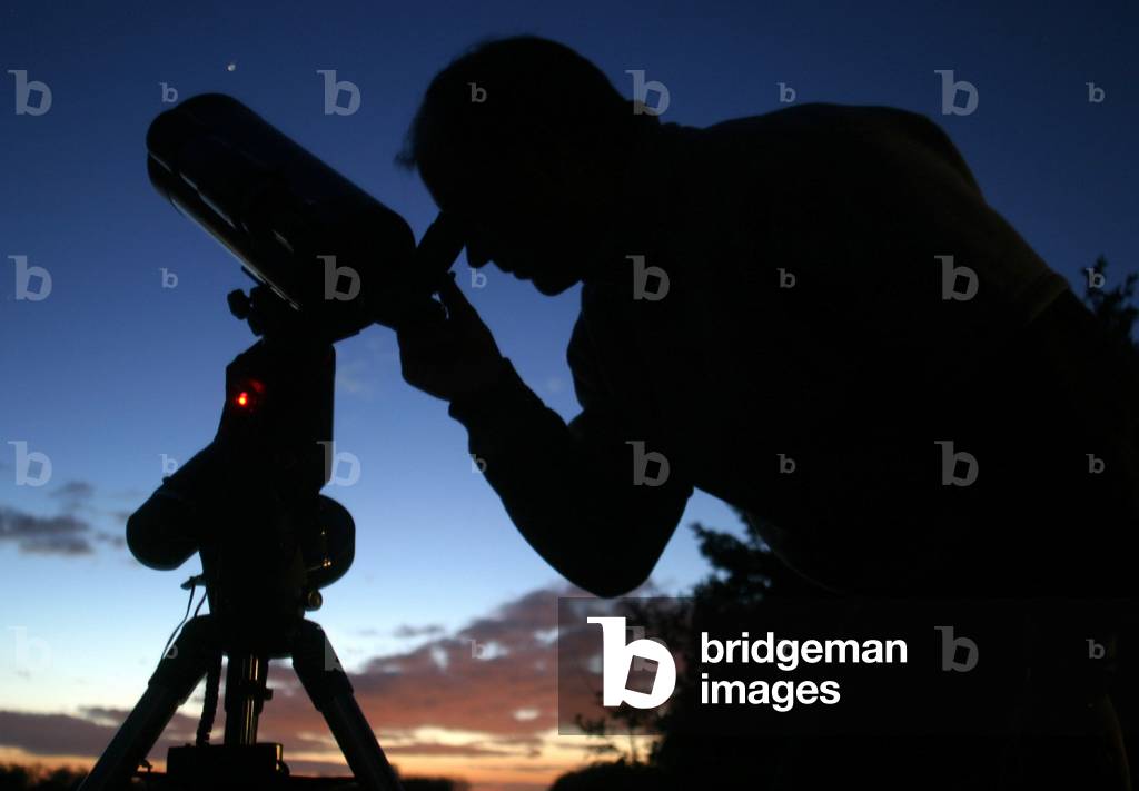 Amateur Astronomer - Amateur astronomer with telescope - 02/05/0