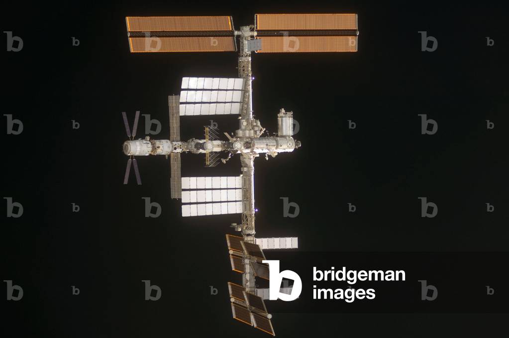 The International Space Station (ISS) 06/2008 - The International Space Station (ISS) 06/2008 - The International Space Station (ISS) 06/2008 - The International Space Station (ISS) 06/2008 - The International Space Station (ISS) 06/2008 - The International Space Station (ISS) seen from Shuttle Disco The International Space Station is centered in this image photographed by an STS - 124 crewmember as Space Shuttle Discovery approaches the station during rendezvous and docking activities on flight day three. Docking occurred at 2:03 p.m. (EDT) on June 2, 2008