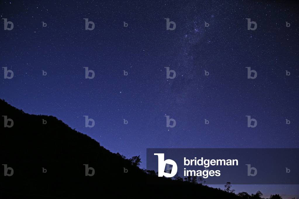 The first light of the dawn on the southern sky of the Reunion - The southern sky, from the nebula of the Carene to the Alpha of the Centaur, from the Observatory of Makes to the Reunion in the early days