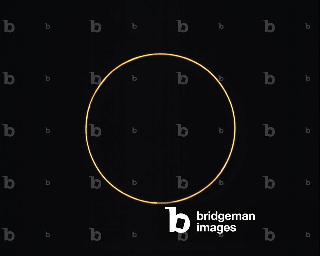 Sun - Ring Eclipse 16 - 02 - 1999 - During the maximum. - Annular solar eclipse 16 Feb, 1999, WA. At maximum eclips