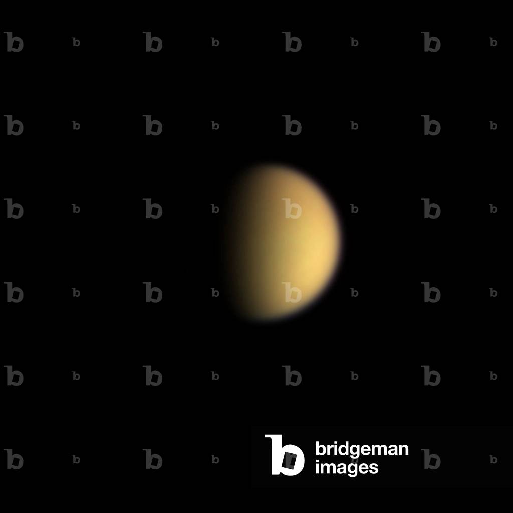 Titan - Saturn satellite - Cassini probe - 10 - 06 - 2004 - View of Titan in real colors taken by Cassini on June 10, 2004 at a distance of13.1 million Km