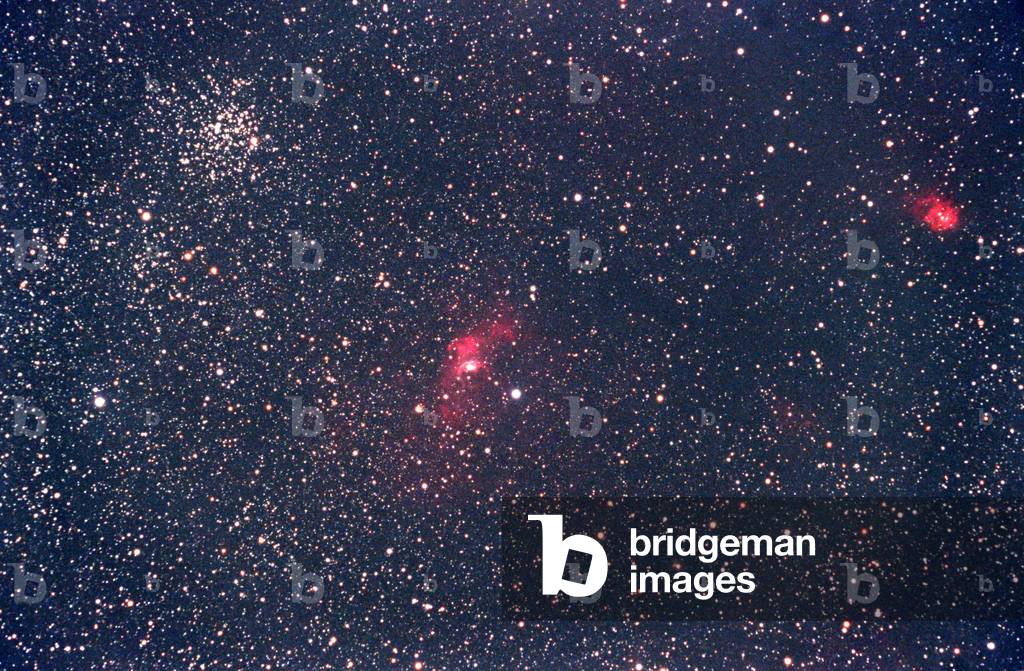 Nebulae NGC7635 & 7538 & M52 clusters in Cassiopee - M52, The Bubble Nebua, NGC 7538 Open cluster M52 is at left in this photo, and NGC 7635, the Bubble Nebula is near the center. Bright emission nebula NGC 7538 is at the upper right. Single 57 minute exposure on gas - hypersensitized Fujicolor Super G 800 color negative film with an Astro - Physic's Starfire 130 EdT f/8 refractor from Chews Ridge, CA on October 8, 1994 at 9:32 pm