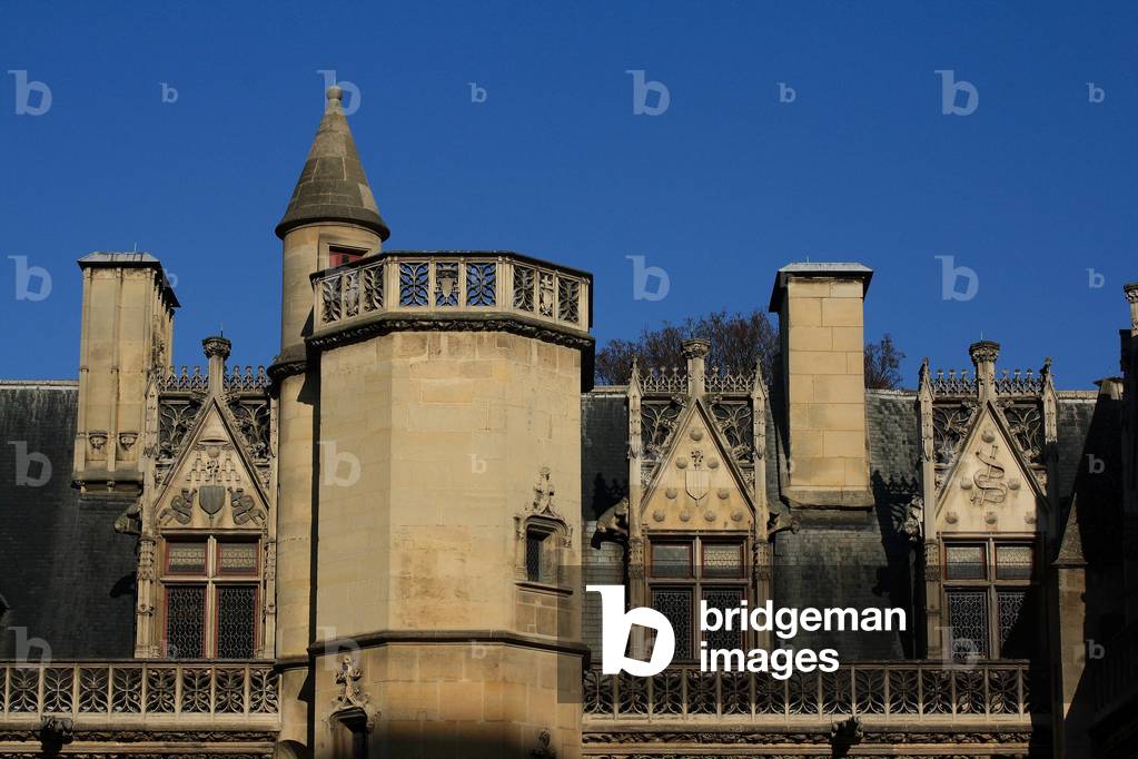 The five-part tower of the Musee de Cluny - Ancient observatory - Cluny museum, Paris: This private hotel (75005) housed an observatory from 1748 to 1817, located at the top of the five-part tower. The astronomer Joseph Nicolas Delisle