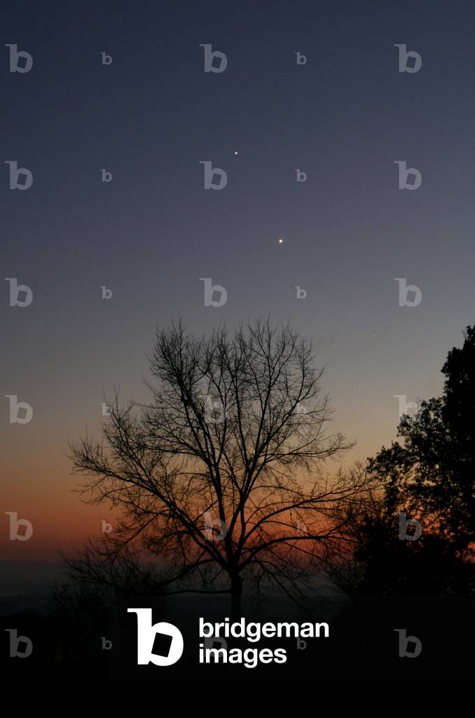Rapprochement between Venus and Jupiter - Jupiter-Venus conjunction - Venus (the brightest) and Jupiter seen on 27 November 2008. Venus (the brightest) with Jupiter seen on November 27, 2008