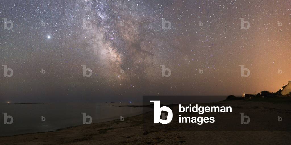 Lactee and Jupiter - Milky way and Jupiter - The Lactee Way and the constellation of Scorpio (right) and Sagittarius (left with Jupiter). July 1, 2008. Milky Way with the constellations of Scorpius (right) and Sagittarius (left with bright Jupiter). July 1st 2008