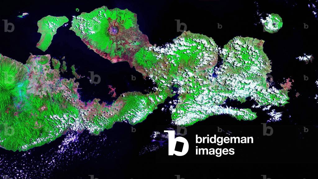 Eastern part of Sumbawa Island, Indonesia. - Eastern part of Sumbawa island. Indonesia. - Image obtained by the Landsat-7 satellite. To the north of the island, the volcano Tambora, a huge stratovolcano 60 km in diameter. His eruption on April 10, 1815 was the deadliest in history. Image taken by the Landsat - 7 satellite. To the north is the Tambora volcano, a huge 60 km diameter volcano. Its eruption in april 1815 was the most destructive volcanic eruption in modern history