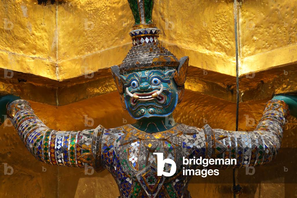 Wat Phra Kaeo, Golden Chedi, Detail, 2019 (photo)