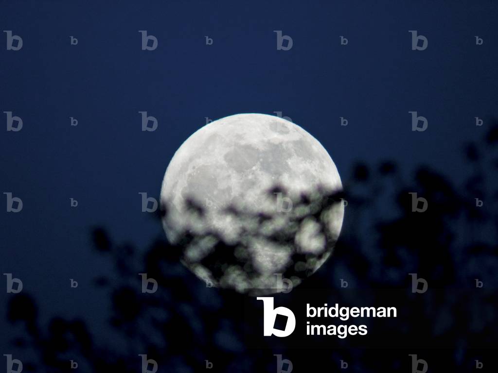 Full Moon - May 22, 2005. - Full moon - May 22, 2005