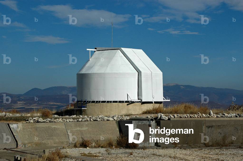 The amateur observatory SIRENE - France - The amateur observatory SIRENE - France - The amateur observatory SIRENE in Luberon is located on the Albion plateau. A 635 mm telescope and various observation instruments are available to the public. The SIRENE amateur observatory in Luberon (Vaucluse - France) is located on the Albion plateau, an ancient military base. It is well preserved from light pollution and welcomes public with different astronomical instruments