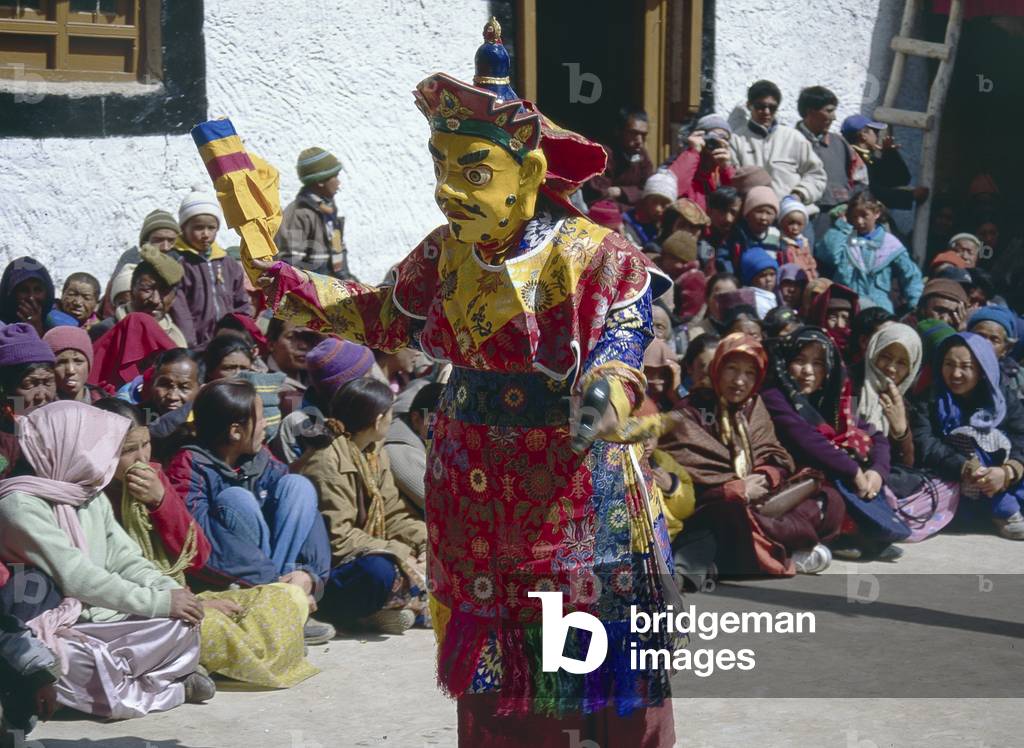 Masked performer at the Stok festival, Ladakh (photo)