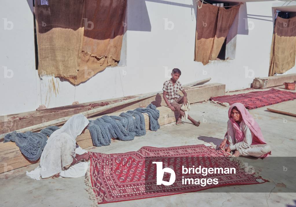Carpet factory, Karachi, Pakistan, 1969 (photo)