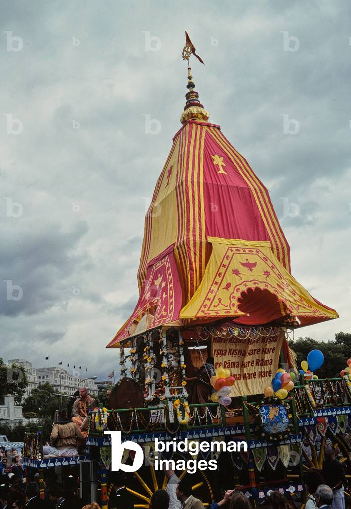 Hare Krishna Ratha Yatra Festival, Procession, London, England, UK, 1982 (photo)