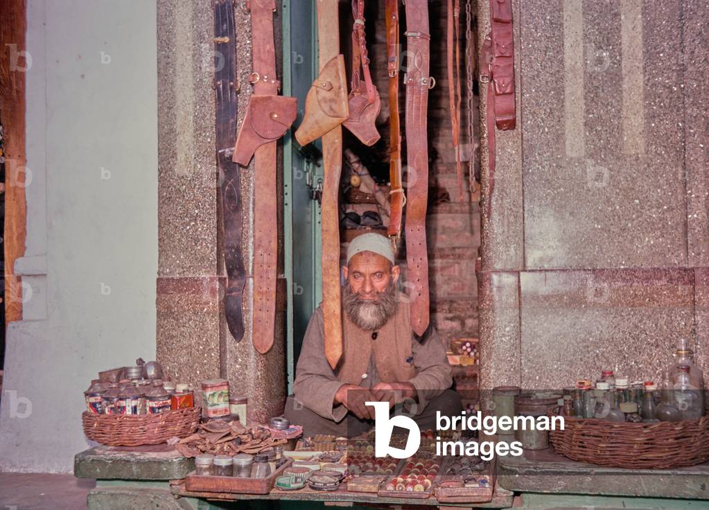 Market scene, Lahore, Pakistan, 1969 (photo)