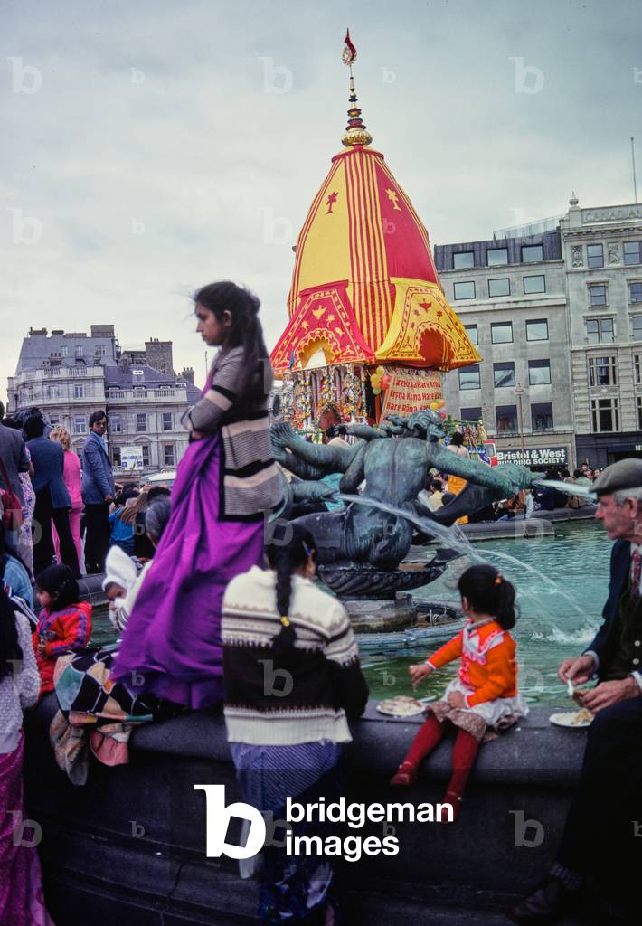 Hare Krishna Ratha Yatra Festival, Procession, London, England, UK, 1982 (photo)