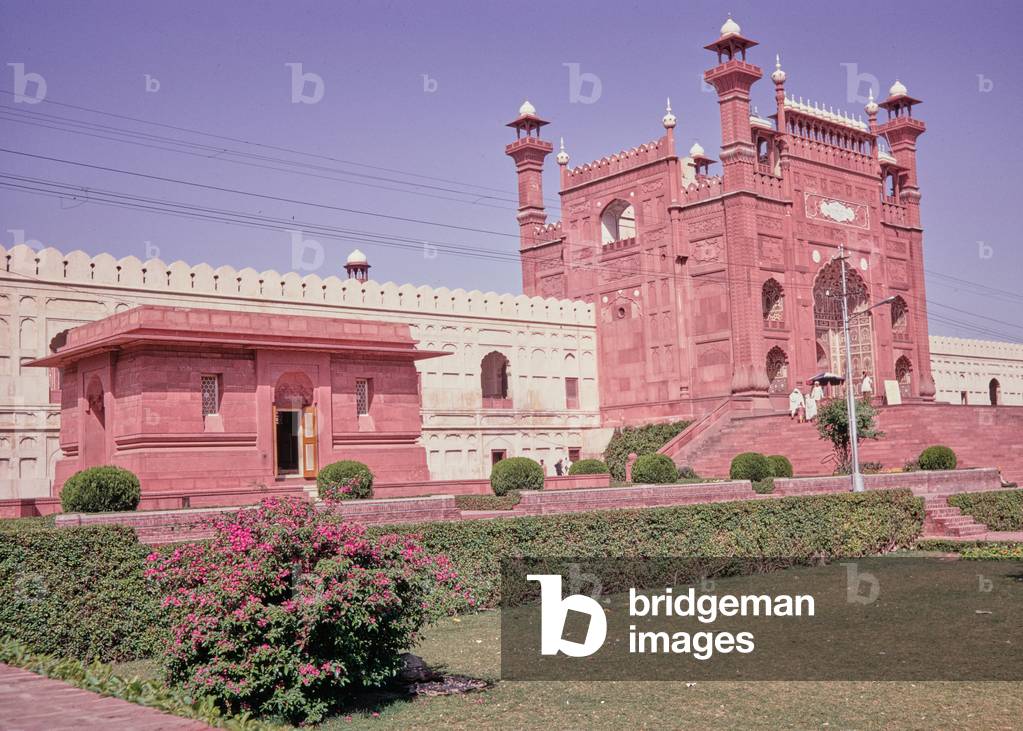Tomb of Iqbal, Lahore, Pakistan, 1969 (photo)