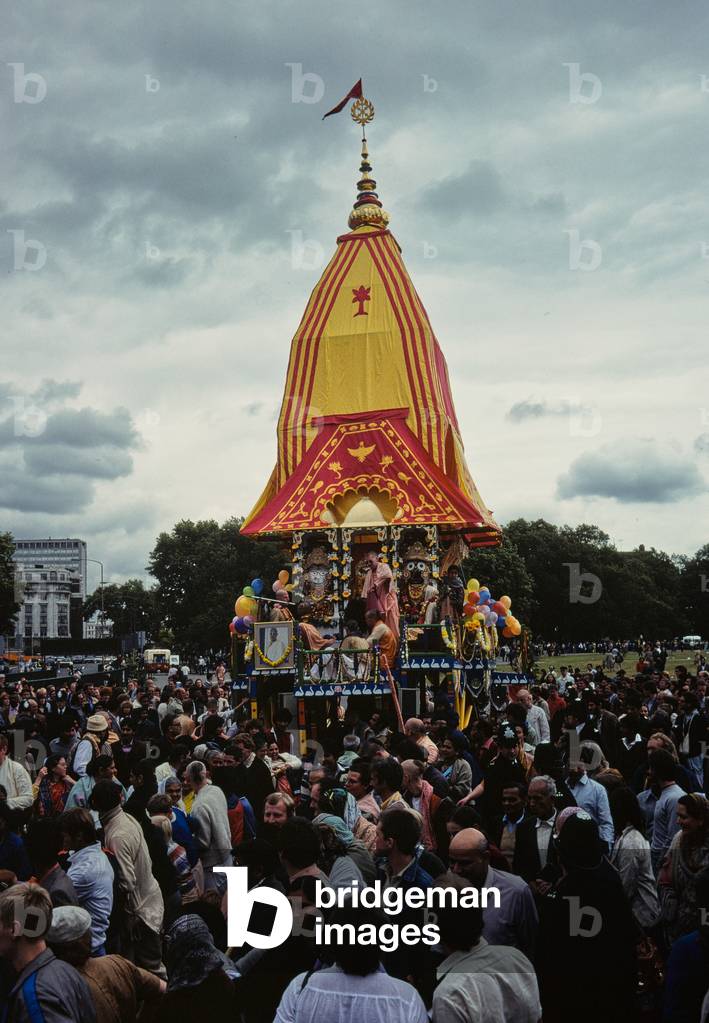 Hare Krishna Ratha Yatra Festival, Procession, London, England, UK, 1982 (photo)