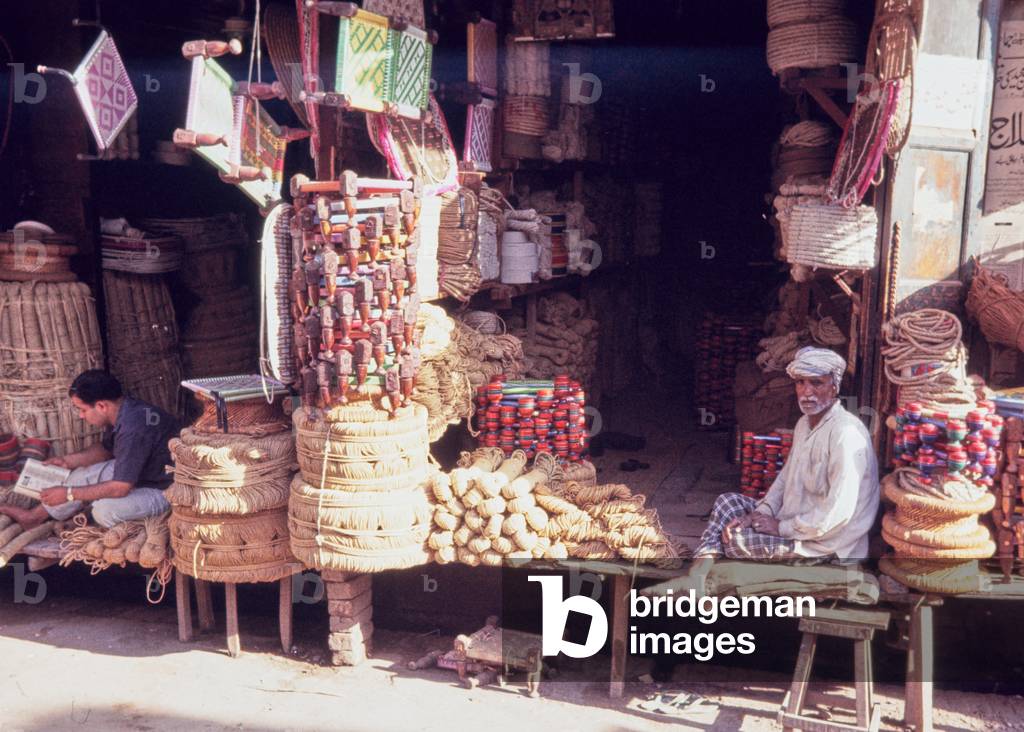 Market scene, Lahore, Pakistan, 1969 (photo)