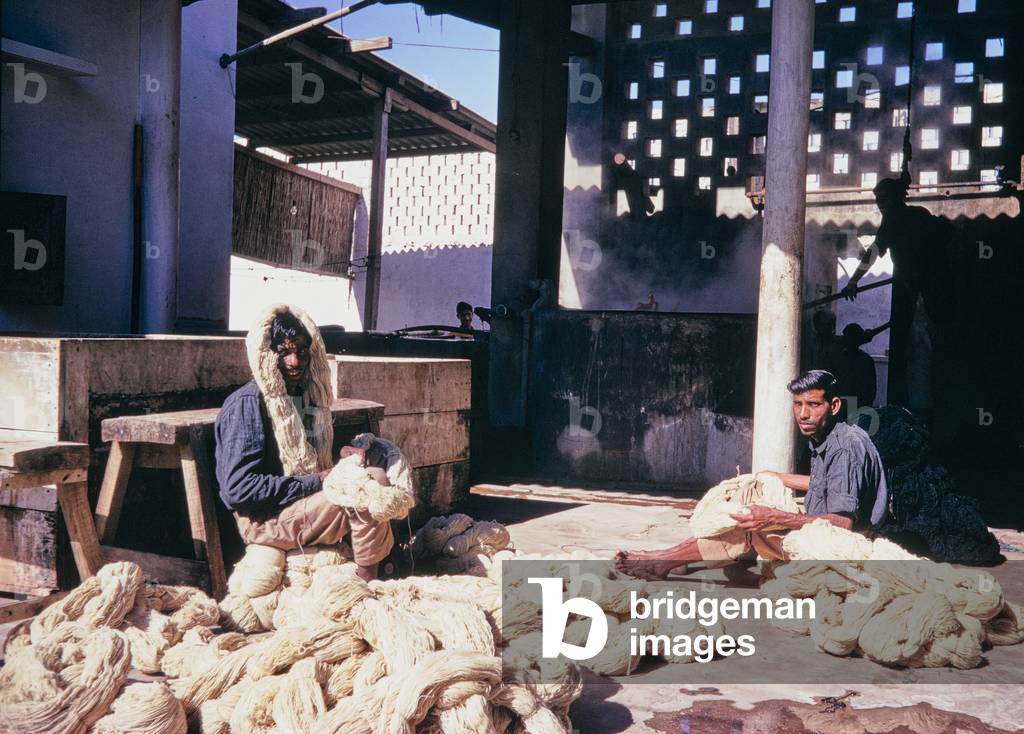Carpet factory, Karachi, Pakistan, 1969 (photo)