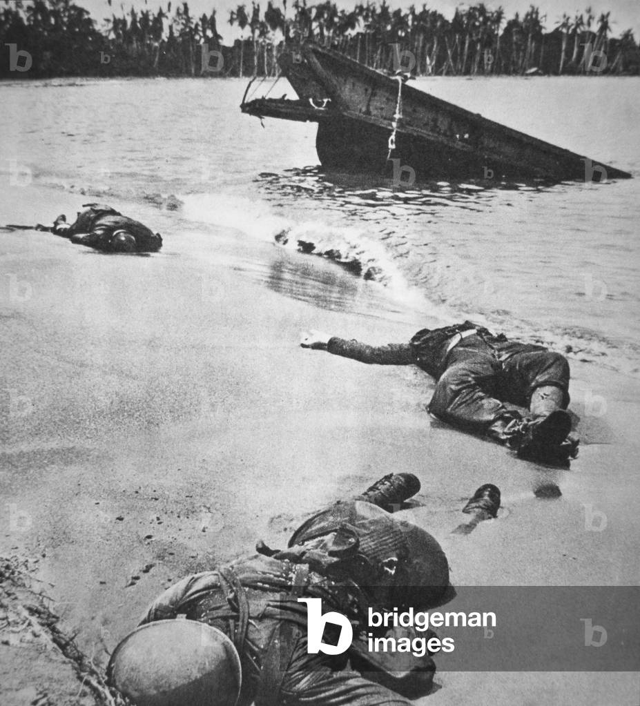 American soldiers dead on Buna Beach, New Guinea, 1943