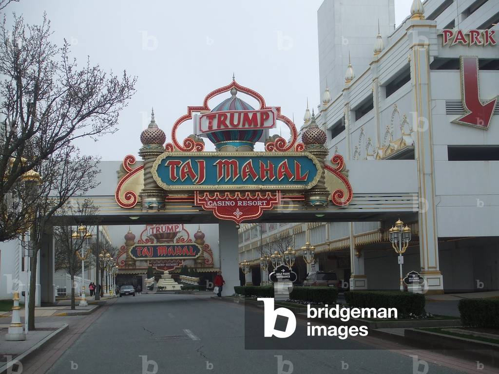 Trump Taj Mahal Casino Hotel, Atlantic City, New Jersey, USA, 2010 (photo)